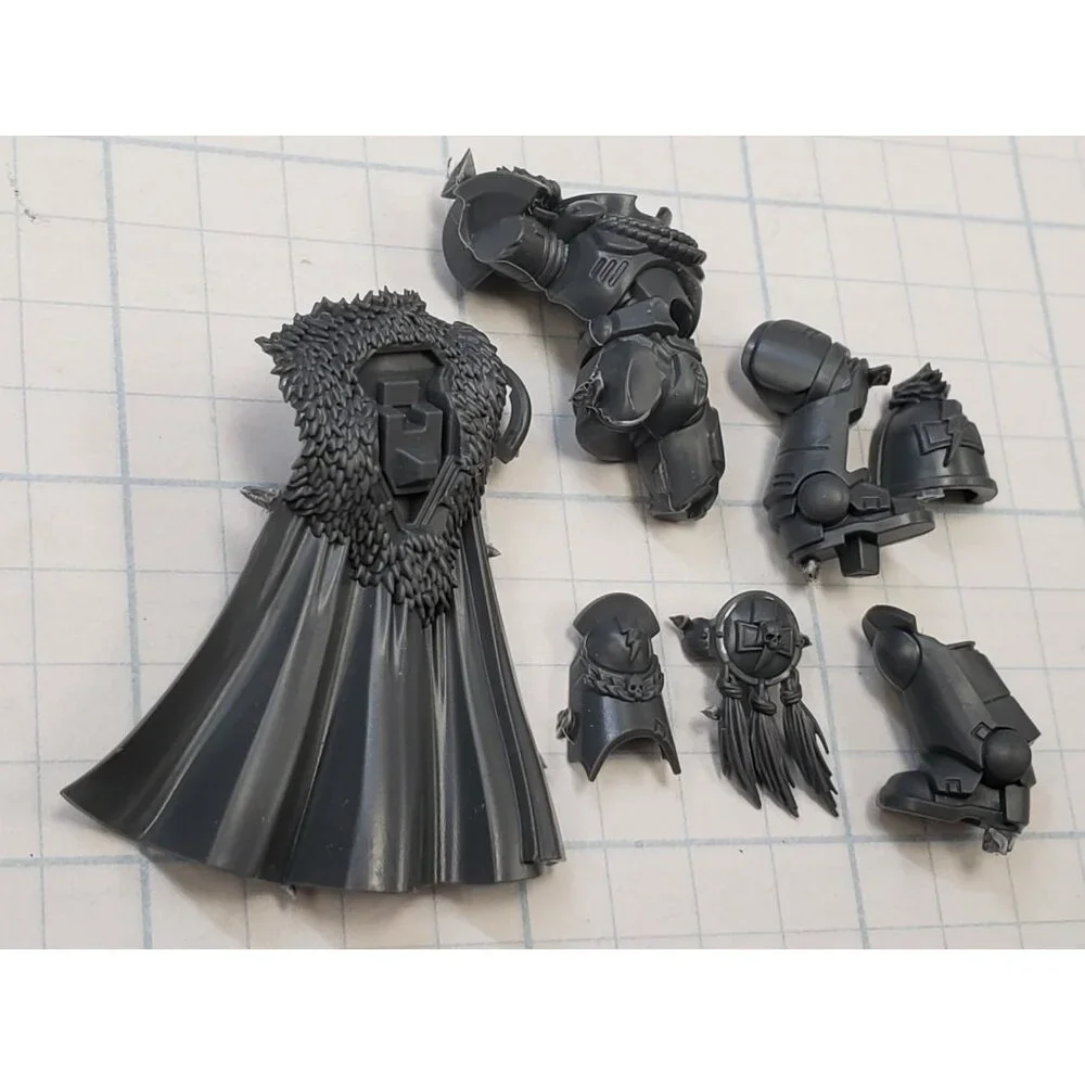 Warhammer 40k White Scars Bits Kor'Sarro Khan Relic Power Armor Torso Legs Cape - Picture 3 of 8